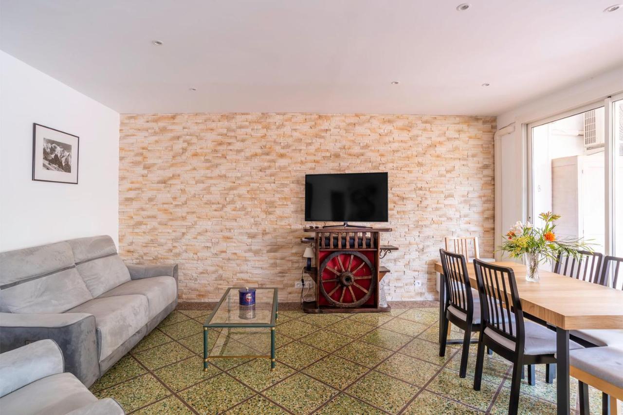 Spacious And Bright 85 M Near Downtown Hyères