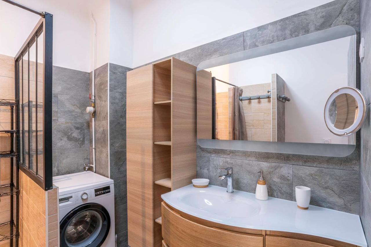 Spacious And Bright 85 M Near Downtown * Hyères